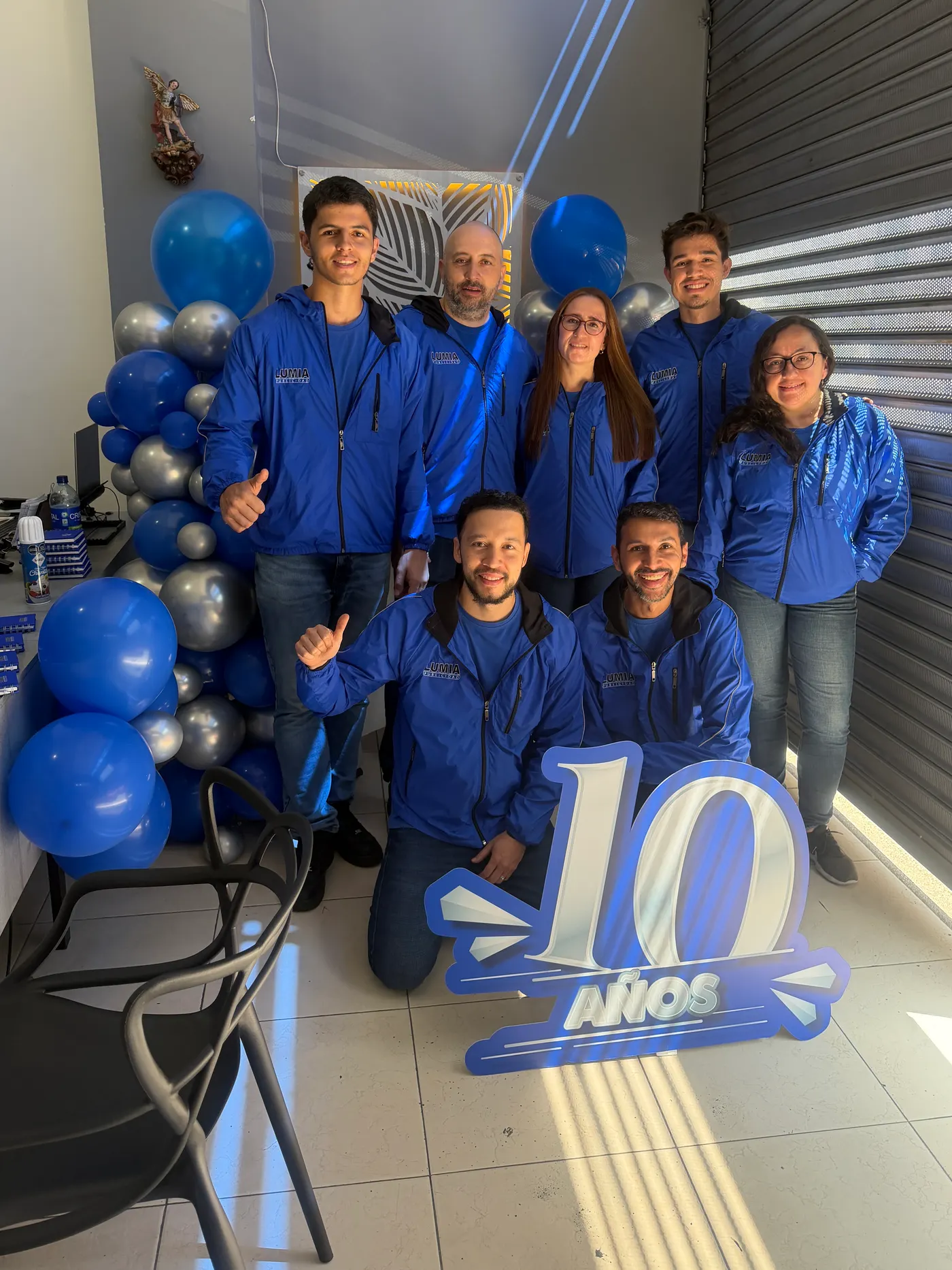 Equipo de Lumia Publicidad celebrando 10 años